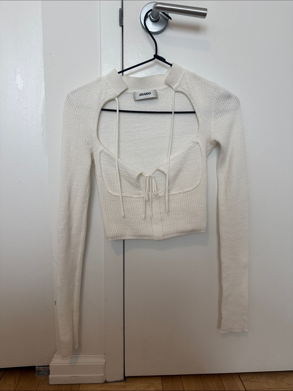 Guizio White Ribbed Tie-Front Cropped Top